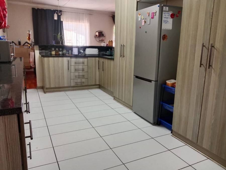 3 Bedroom Property for Sale in Kuruman Northern Cape